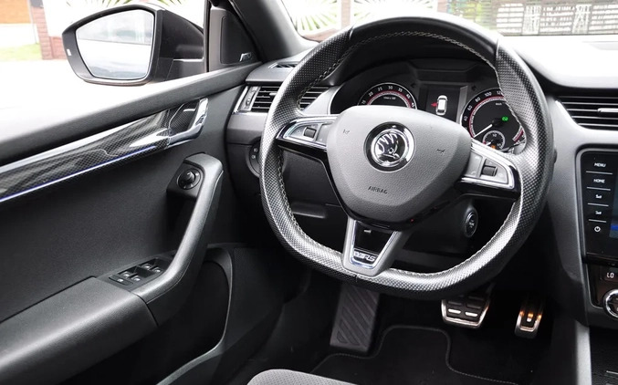 Skoda Octavia cena 69900 przebieg: 205000, rok produkcji 2018 z Poręba małe 781